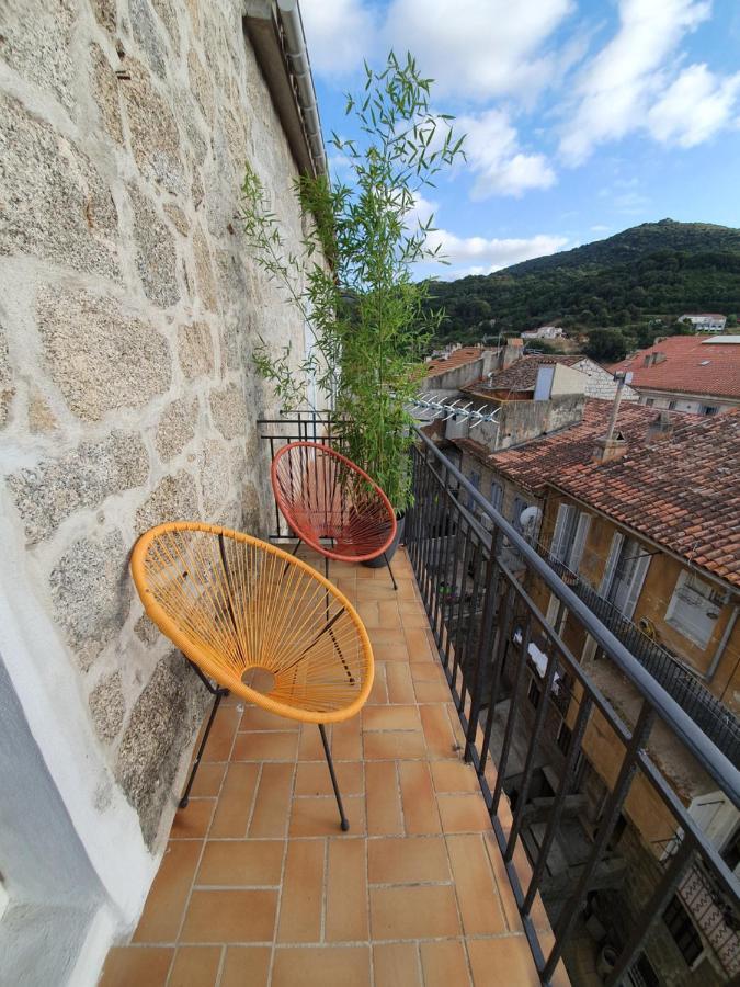 Appartement Au Coeur De Sartene Екстериор снимка